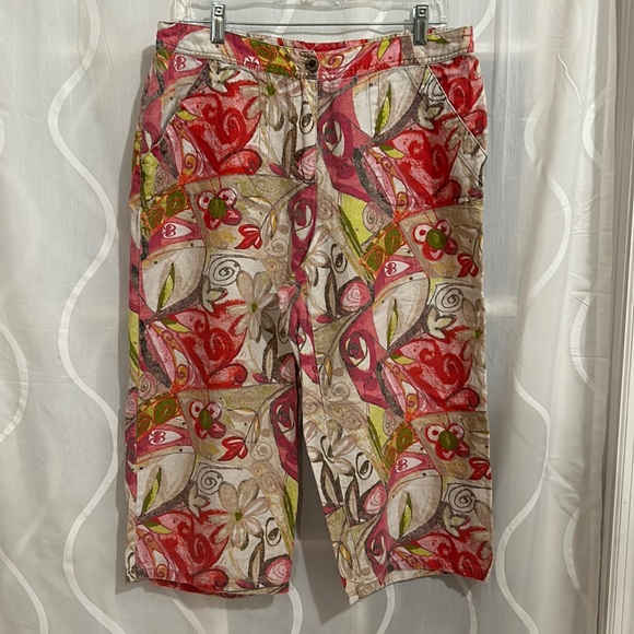 Chico's Pants - Chico’s Red, Pink & Tan Print 100% Linen Capri’s, Chico’s Size 2 (Size 12)